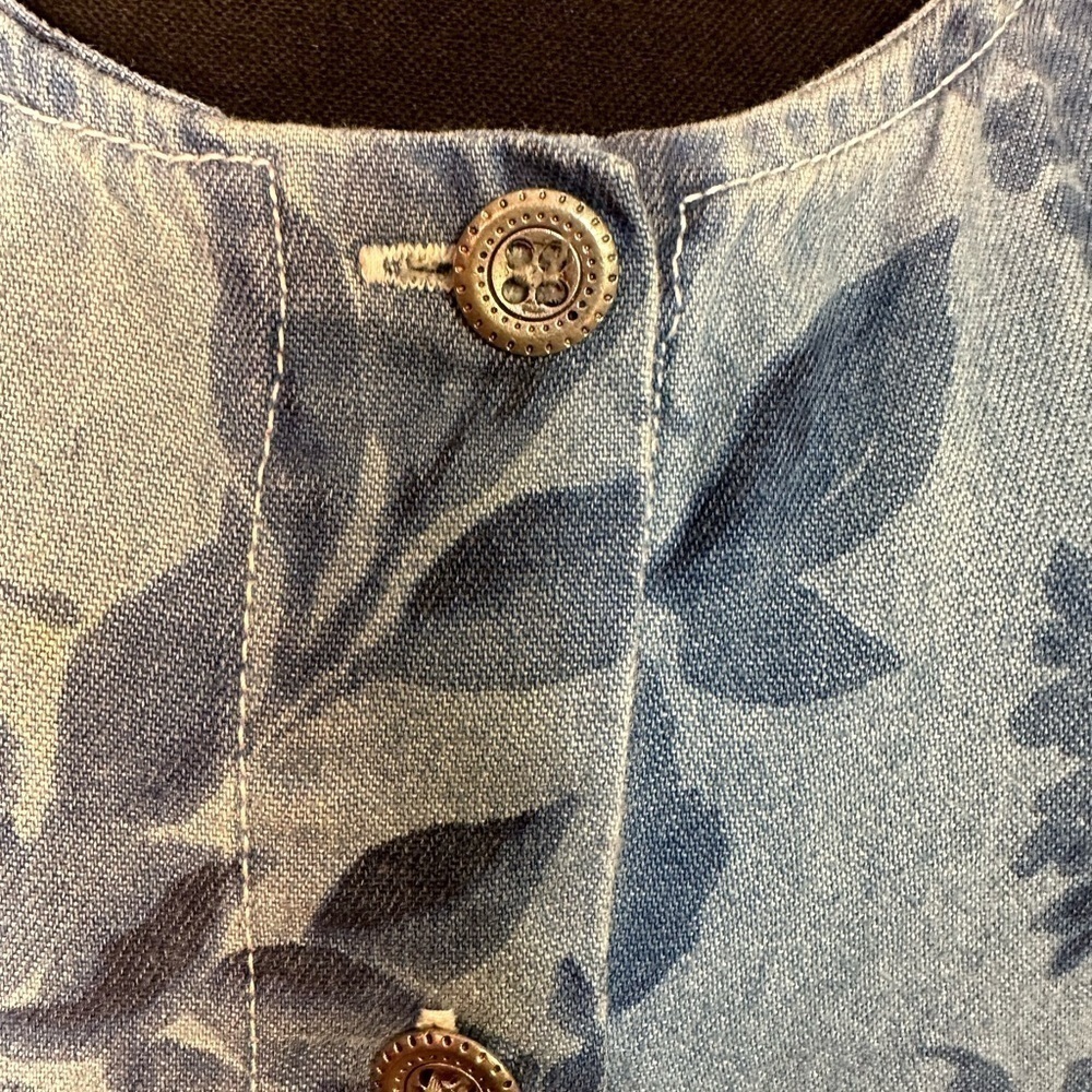 Capacity Women’s XL Denim Floral Dress - Picture 9 of 11